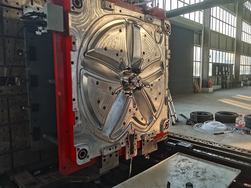 Aluminum RIM mold