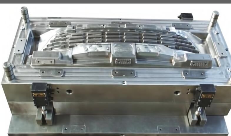 Steel RIM mold
